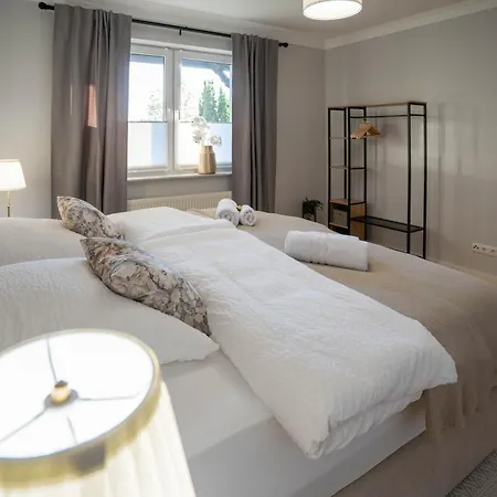 - Ewigkeit Μίντεν